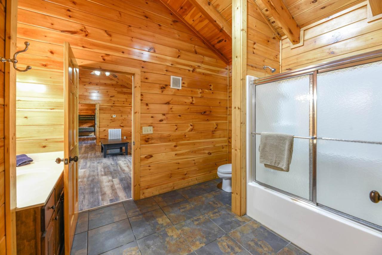 Smokystays 6 Bedroom Cabin Pigeon Forge Eksteriør bilde